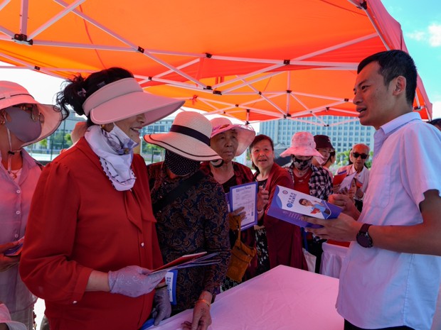 蘭州新區(qū)客戶端 | 蘭州新區(qū)開展《信訪工作條例》暨信訪工作法治化主題宣傳活動